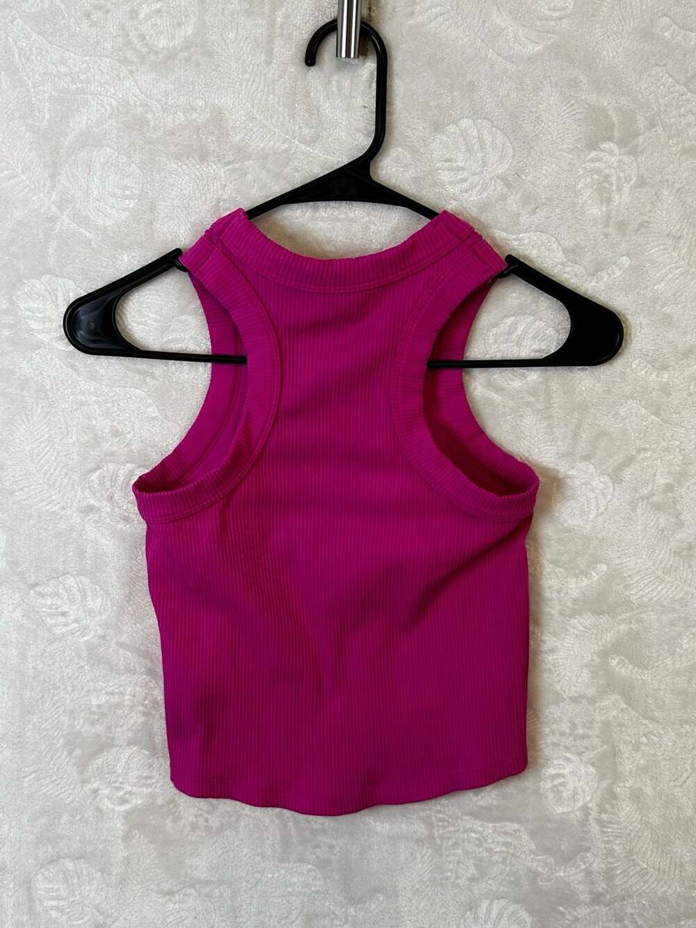 Suzette Collection Ribbed Racerback Crop Tank Top XS/S - Picture 3 of 4